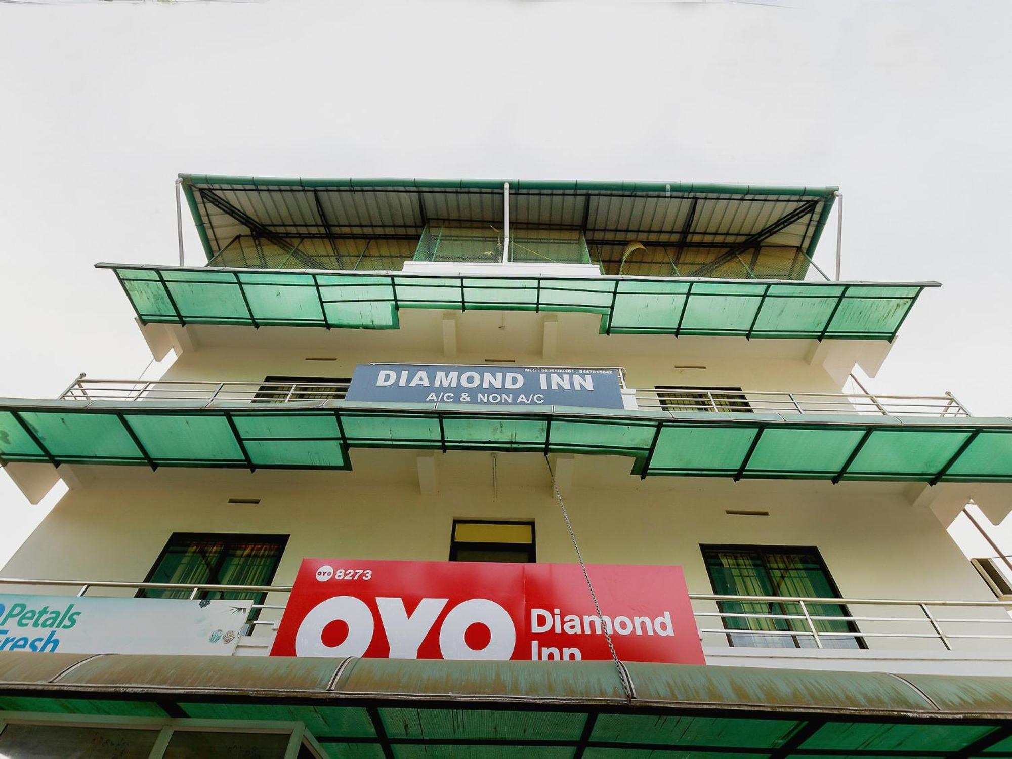 Super Hotel O Diamond In Kochi Buitenkant foto